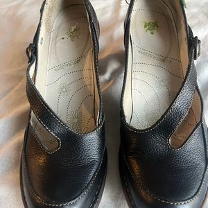 Women's Black Leather El Naturalista